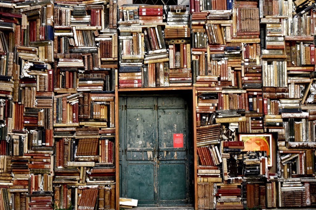 books, wallpaper hd, shelves-1655783.jpg
