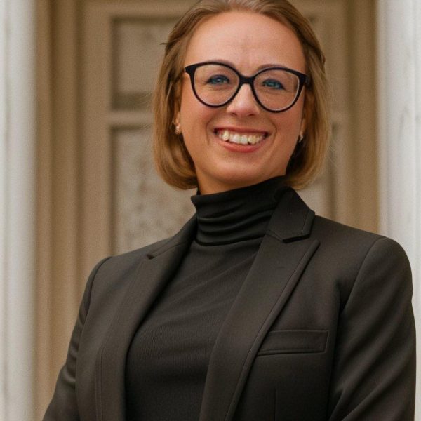 Sarah Walisko - Spezialistin für Baurecht